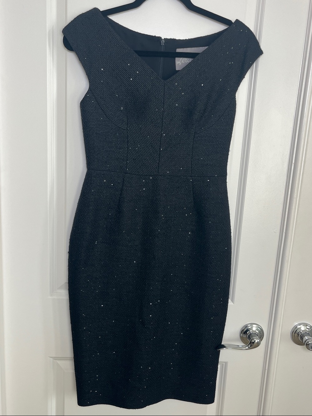 Lela Rose Black Sheath Cocktail Dress with subtle sequins. Size 4
